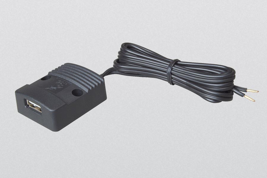 Flache Power-USB-Steckdose: PRO CAR Auto- und Bootszubehör